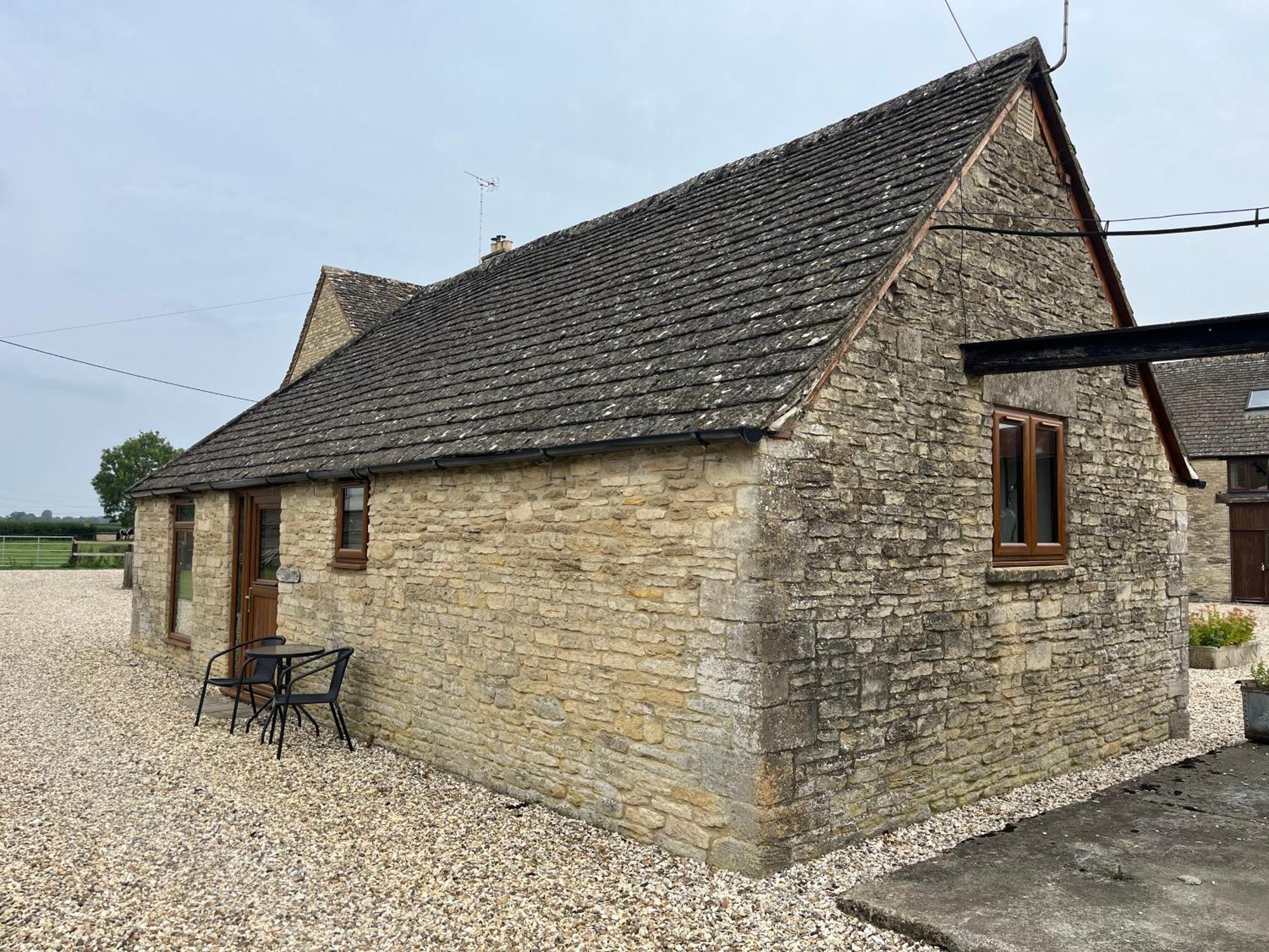 Tupenny Cottage, Old Mill Farm, Cotswold Water Park Сайренсестер Екстер'єр фото